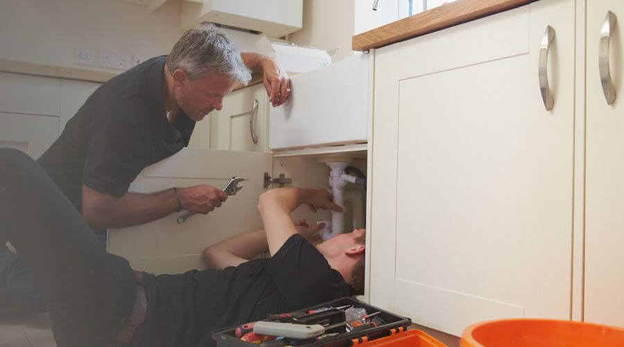 Expert burst pipe repair services in Mount Morris, MI